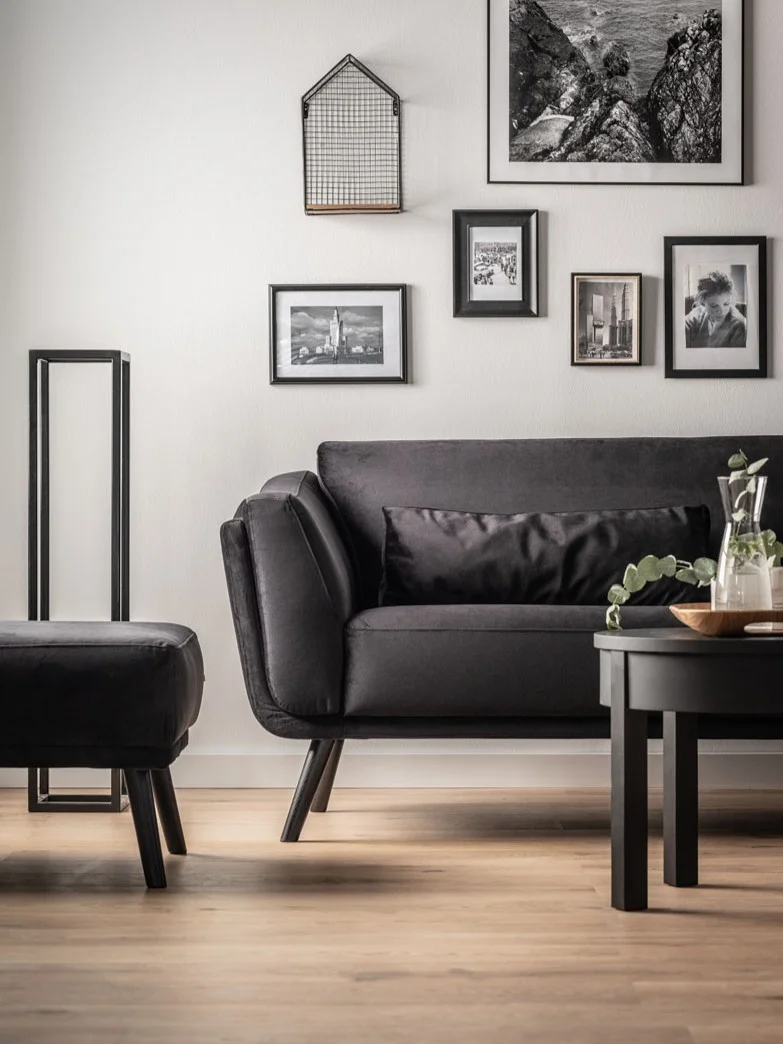 sofa w eleganckiej tapicerce
